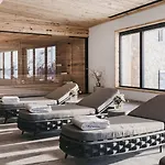 Vaya Hotel 4*