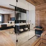 Vaya Hotel