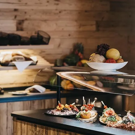 Vaya Hotel 4*