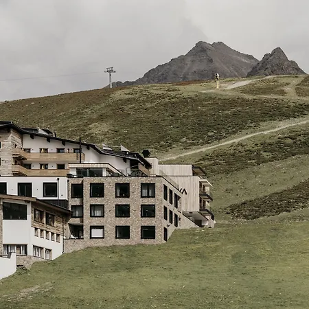 Vaya Hotel