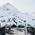 Hotel Vaya 4*
