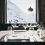 Hotel Vaya 4*