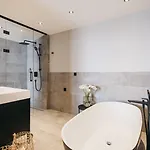 Hotel Vaya